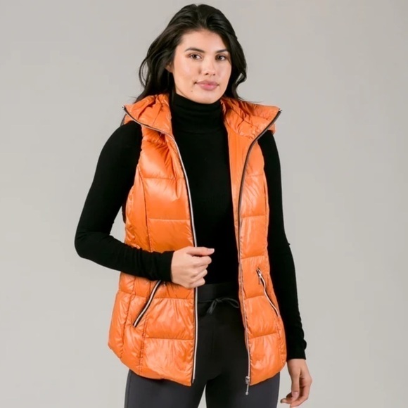 Anorak Short Hooded Quilted Vest in Burnt Orange Size S NEW - Picture 1 of 15